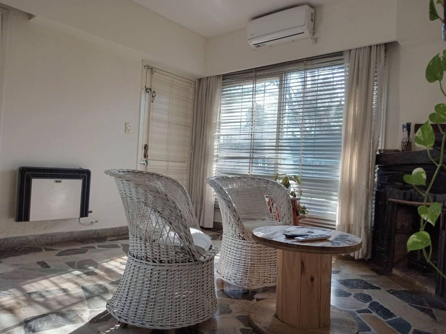 VENTA CASA 3 AMB. JARDIN Y PILETA - RANELAGH ESTE