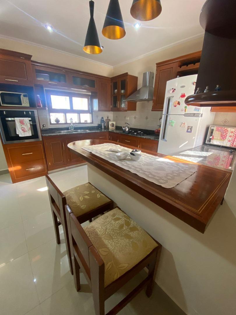 Exc.casa 4 dorm c/gge/qcho/adasor/jardin calle Orán Tipal