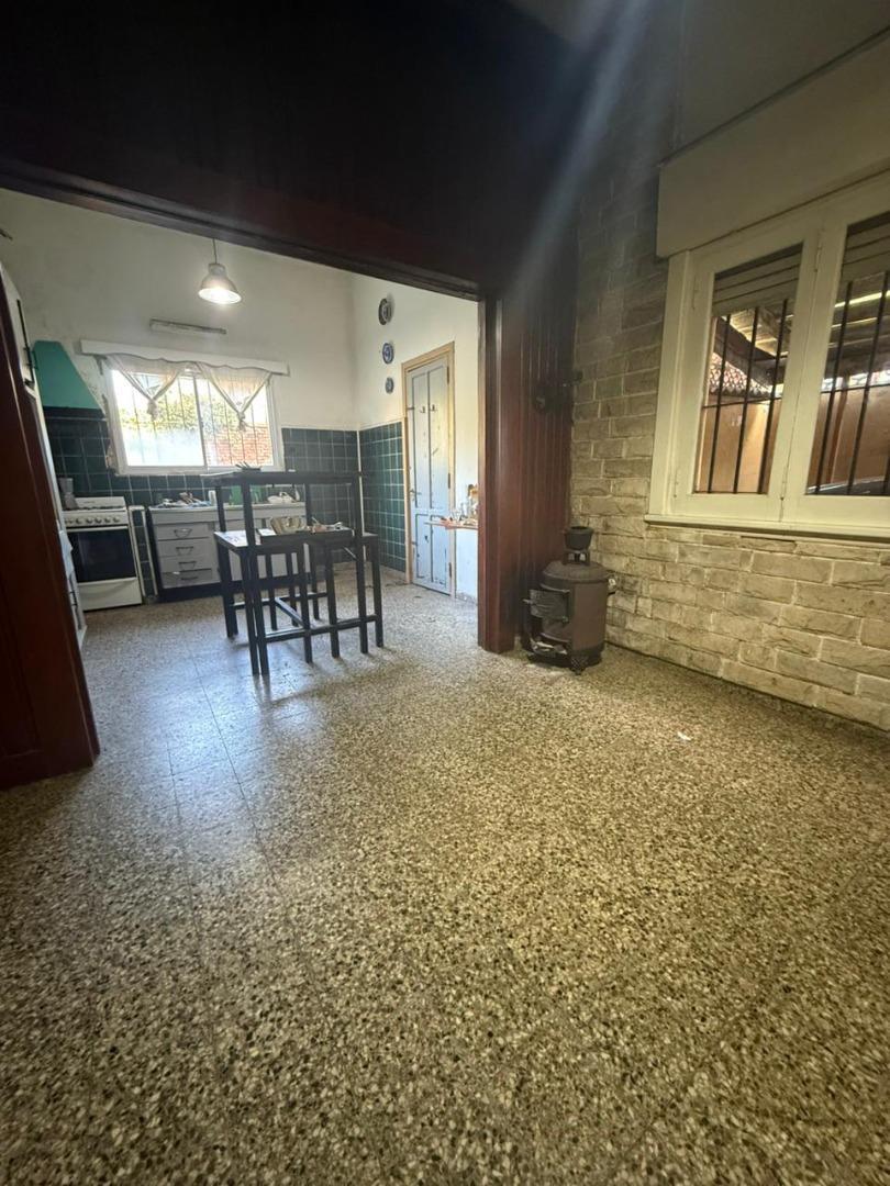 Hipolito Yrigoyen 900