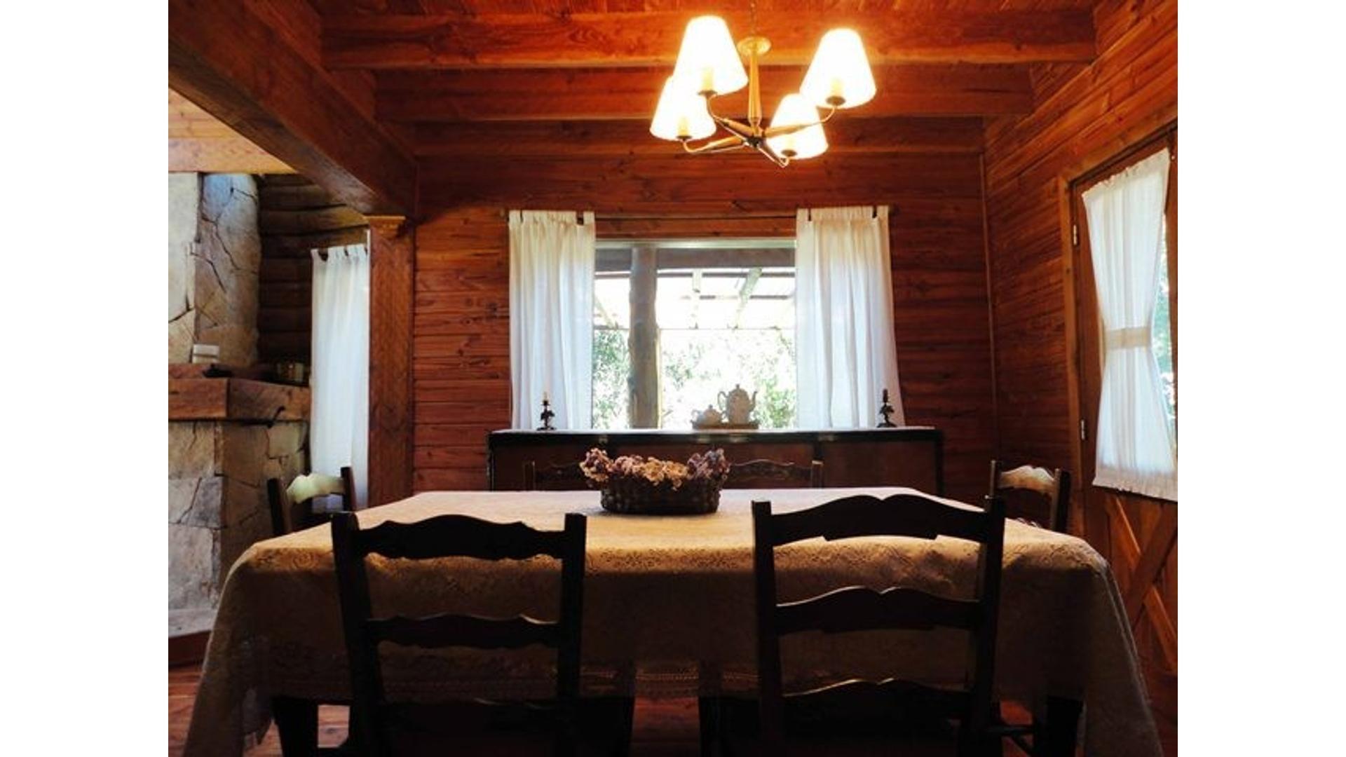 Dos Cabañas En Duplex , Barrio Epulafquen , Villa La Angostura