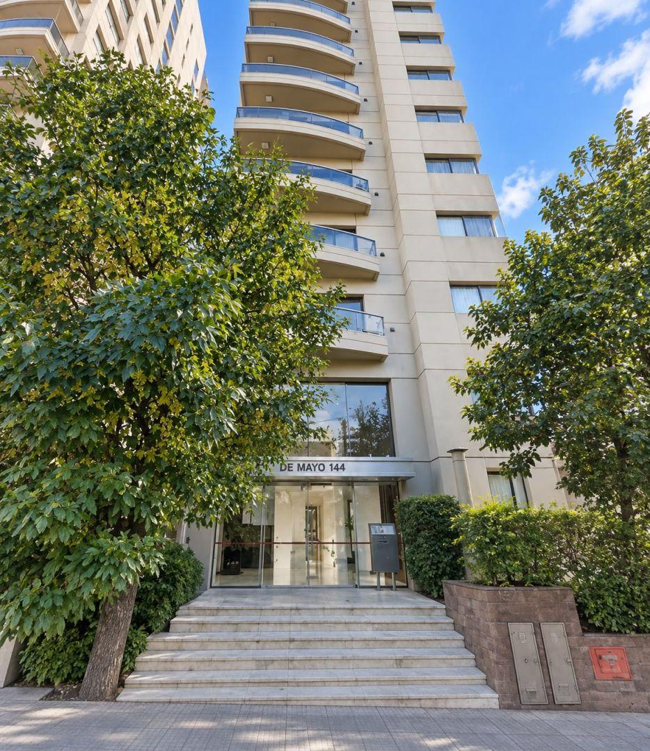 *EXCLUSIVO DEPTO. 2 AMB. C/BALCON AL FRENTE Y COCHERA CUBIERTA  *EDIFICIO C/ SEGURIDAD