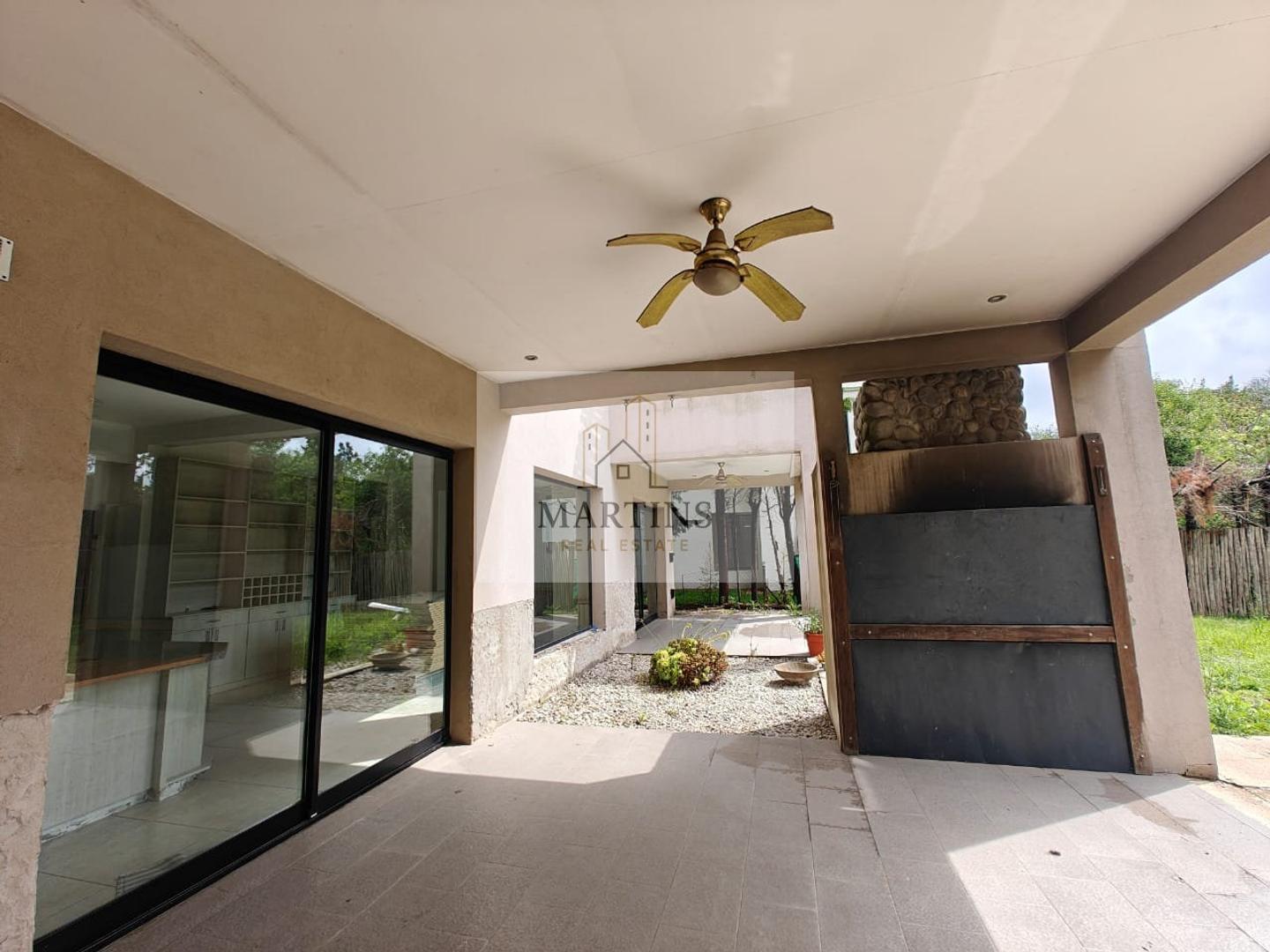 Casa en Venta en La Peregrina, USD 170.000