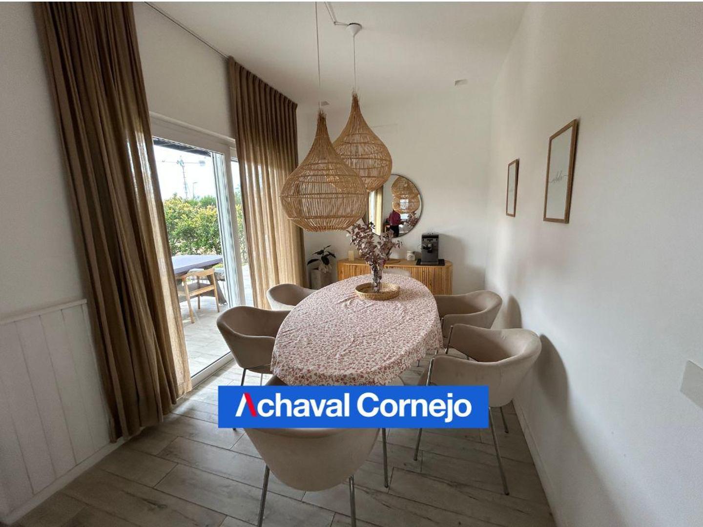 Casa 5 ambientes con 3 baños