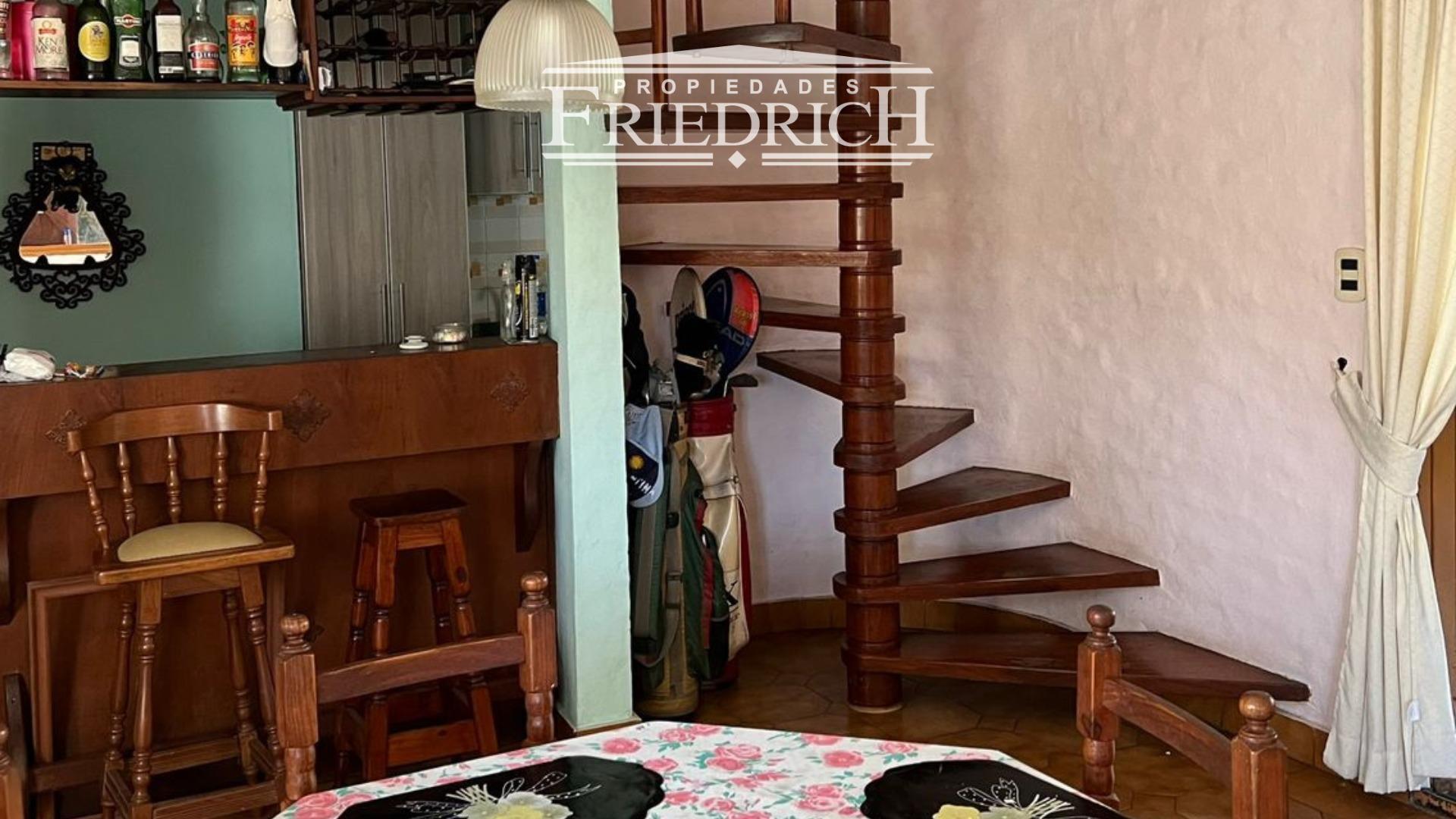 Casa en Venta de 5 dormitorios