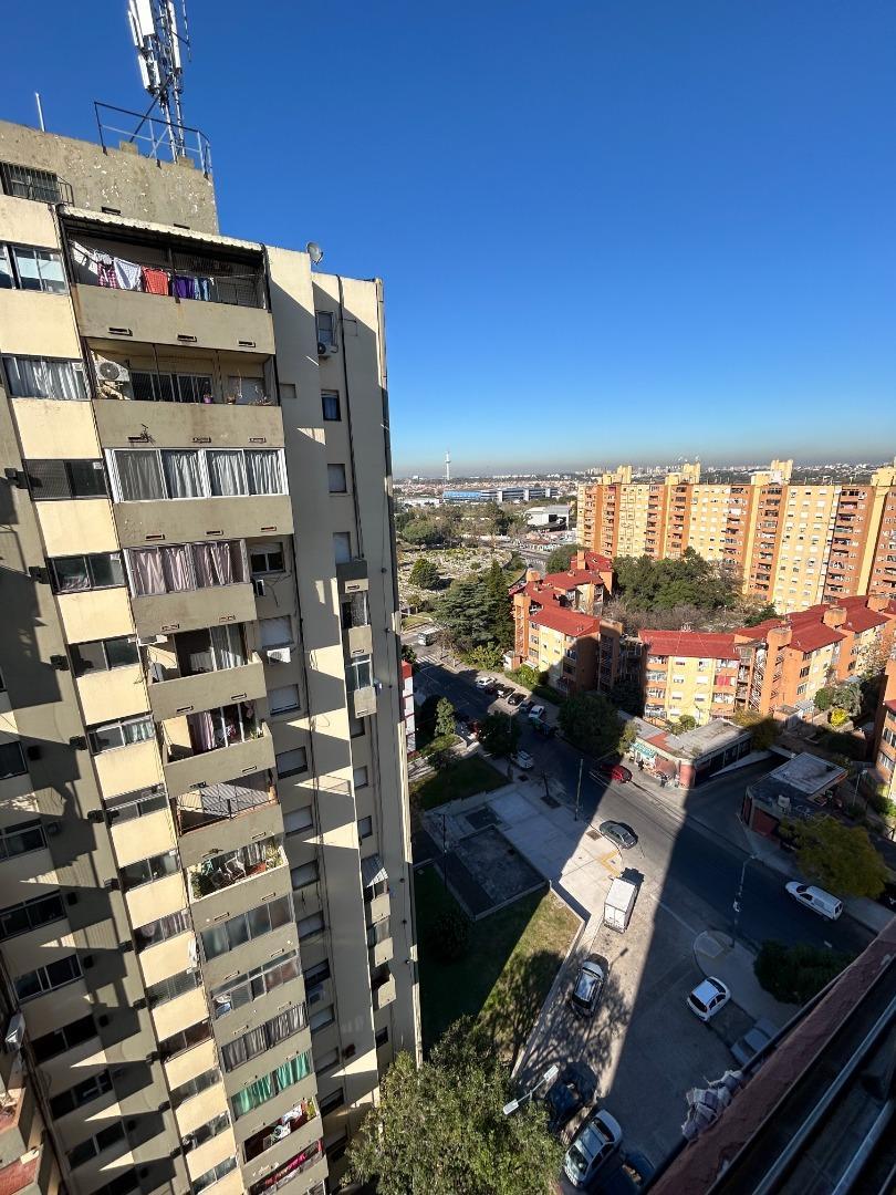 San Pedrito 1400, Piso 13