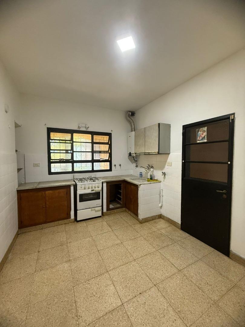 Casa PH 2 dormitorios -Planta baja- Alquiler Beccar