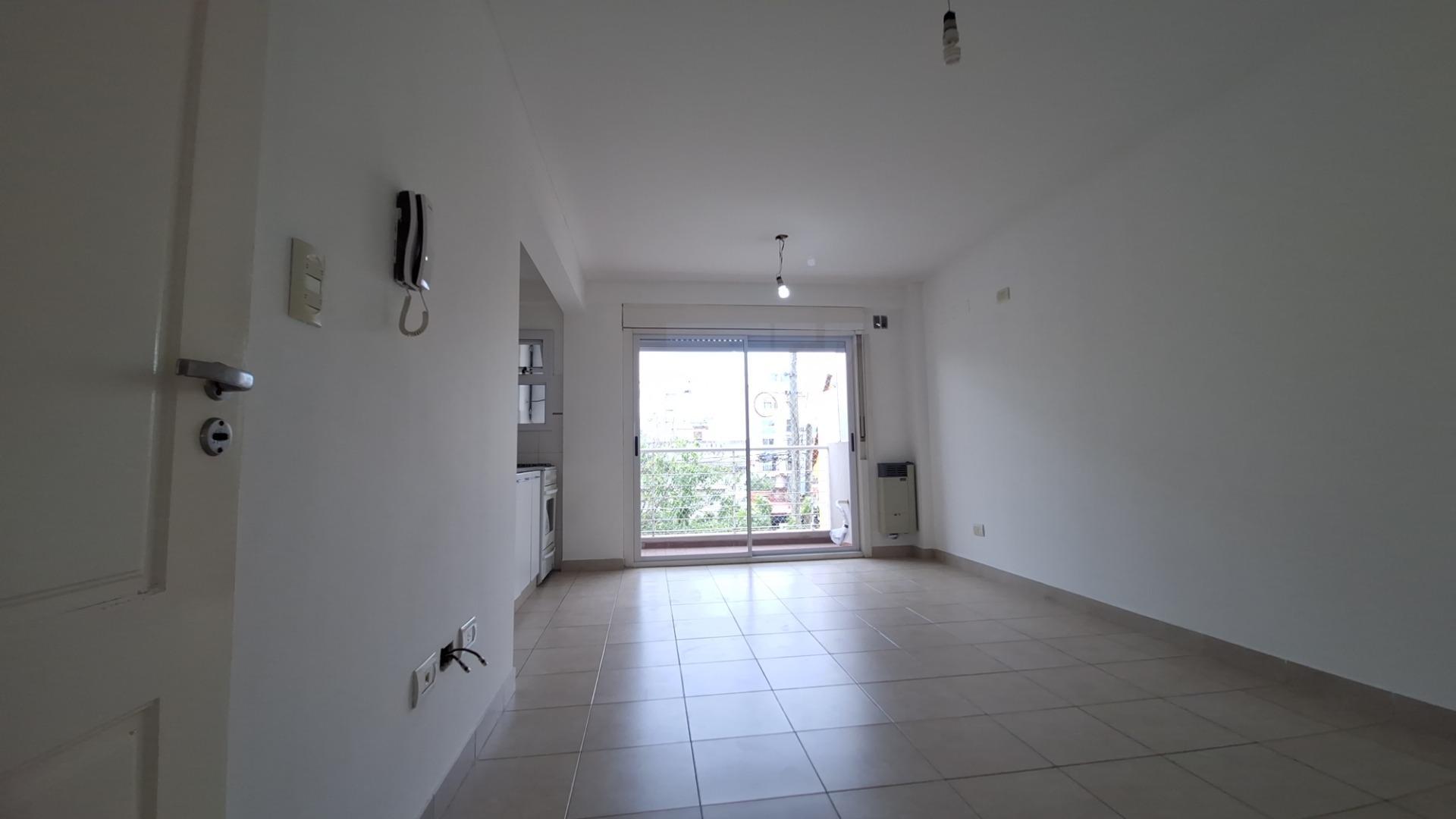 Bartolome Mitre 2400