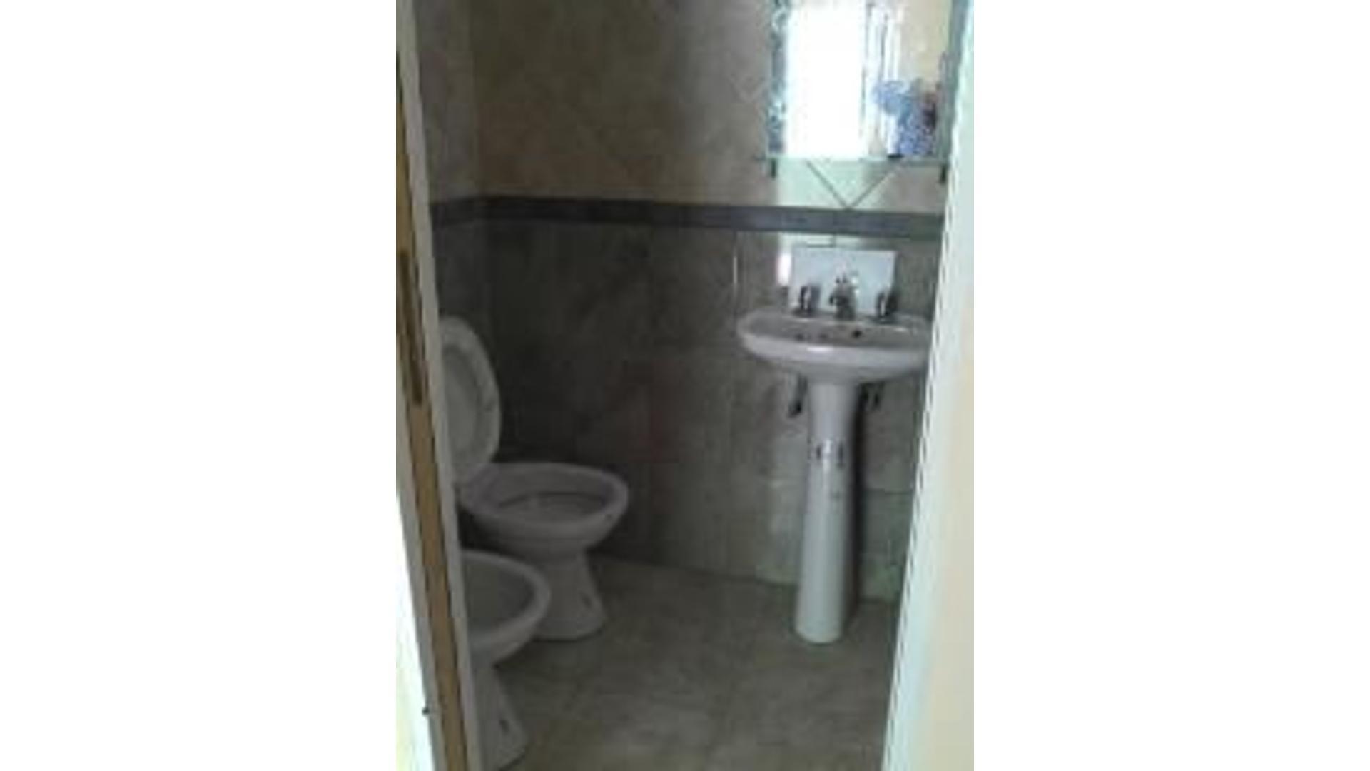 Depto Tipo Casa en Alquiler en Merlo, $ 420.000