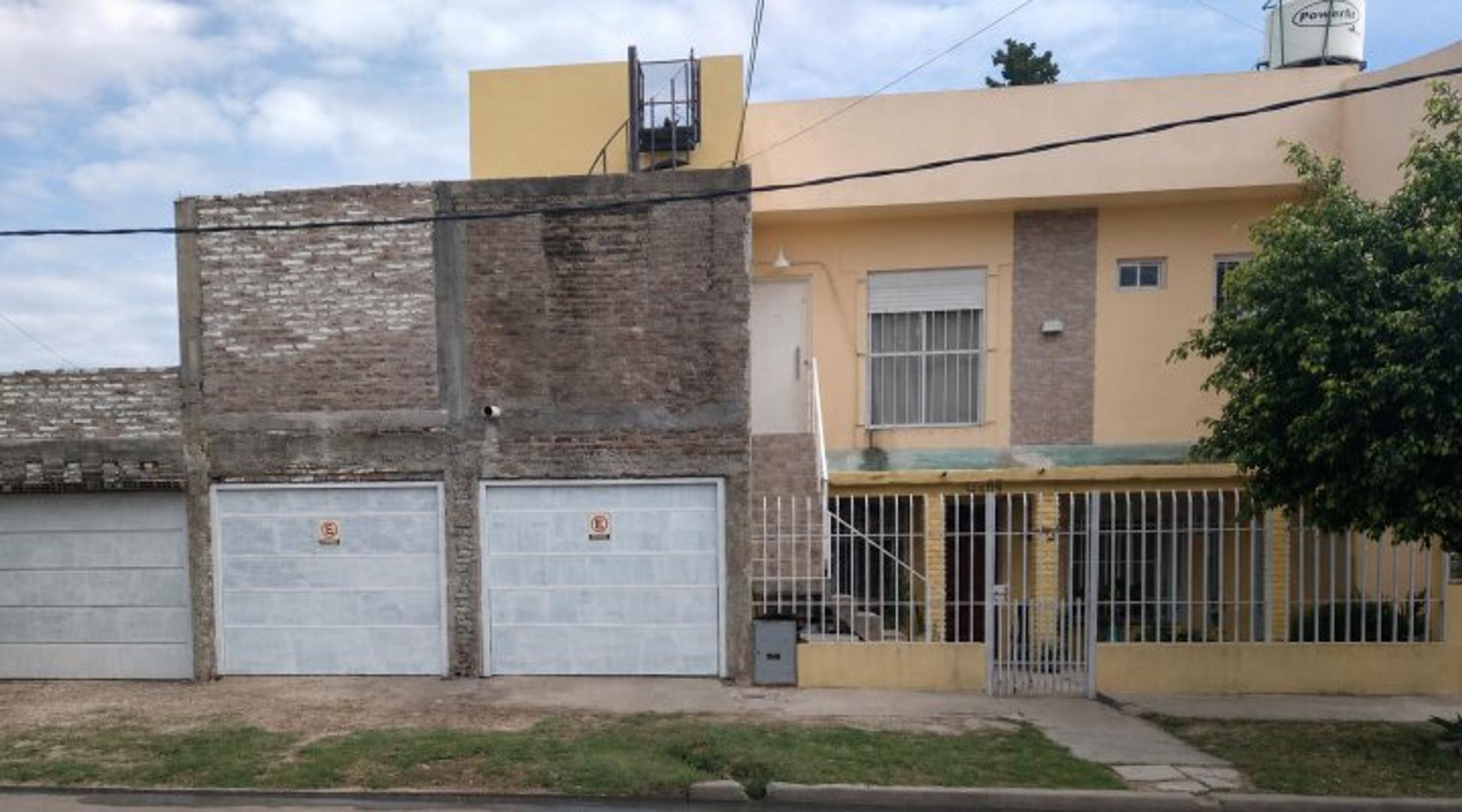VENTA- CASA 8 AMBIENTES, LAFERRERE