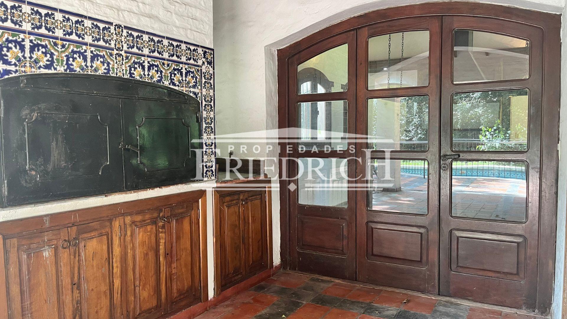 Casa 4 ambientes con 3 baños