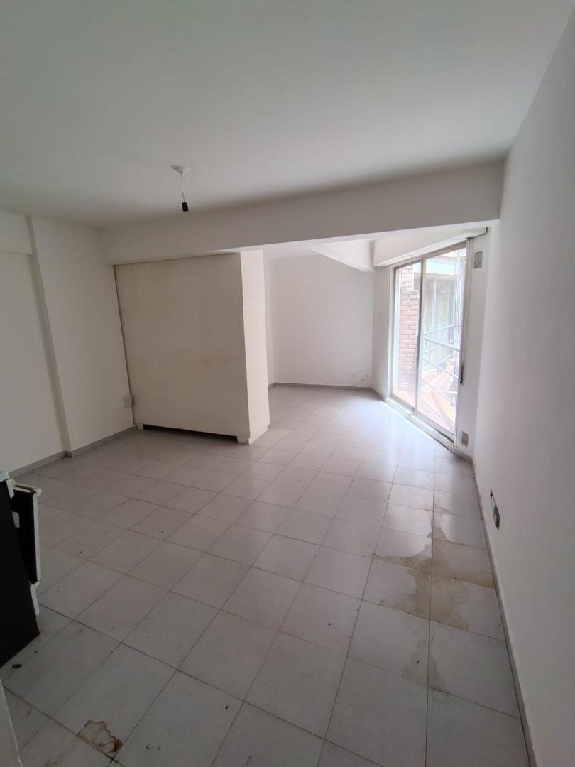 Larrañaga 133 , Piso 5