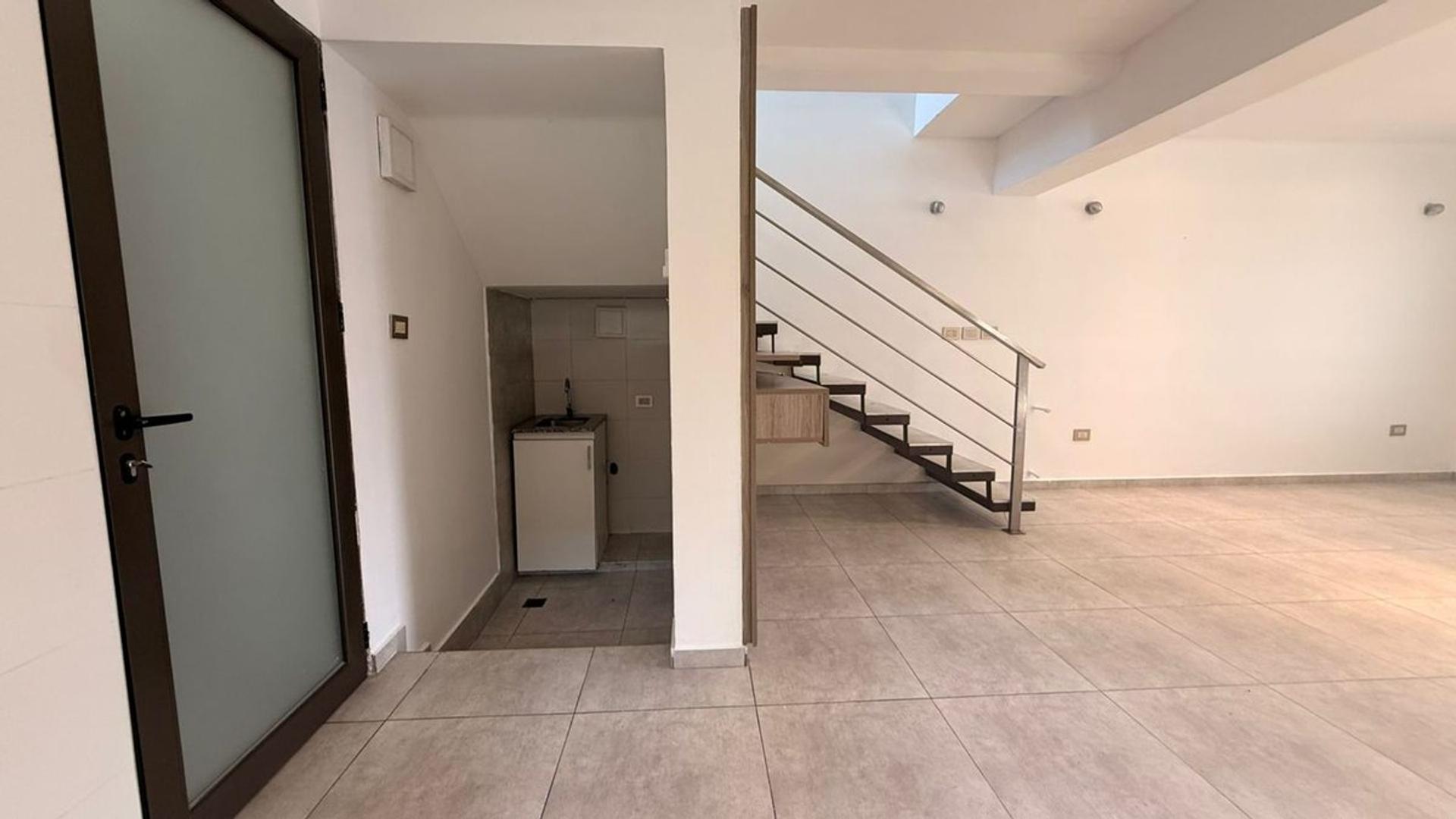 Casa 3 ambientes con 2 baños