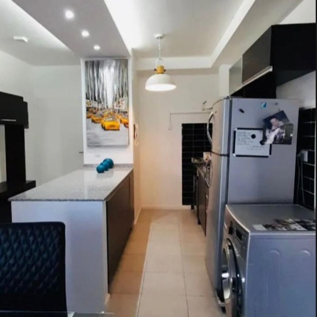 Avenida De Los Lagos 3100, Piso 1