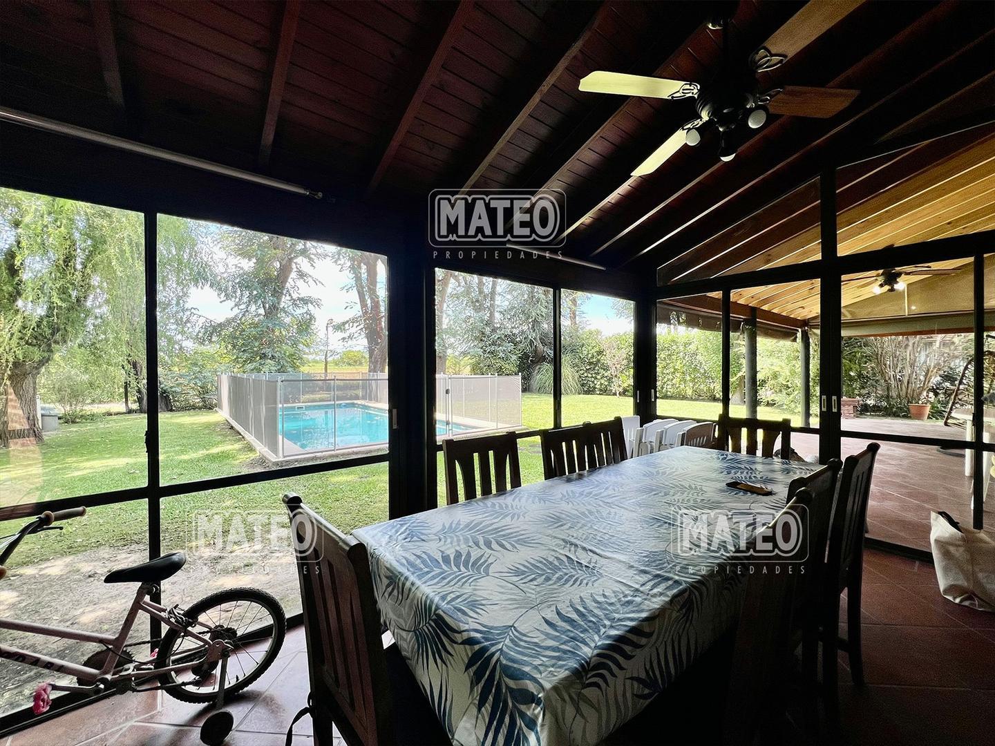 Casa 4 ambientes con 3 baños