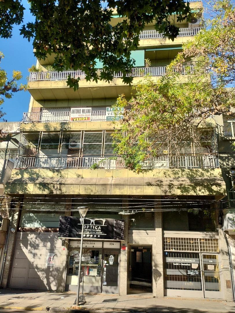 PISO 4 AMBIENTES A 50 MTS PLAZA MORON