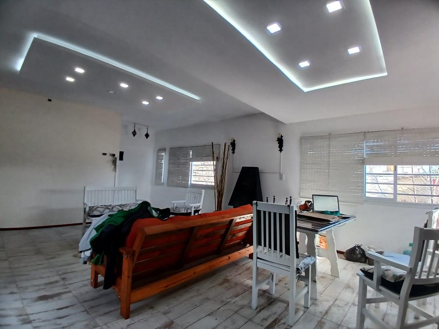 Depto Tipo Casa en Venta de 2 ambientes