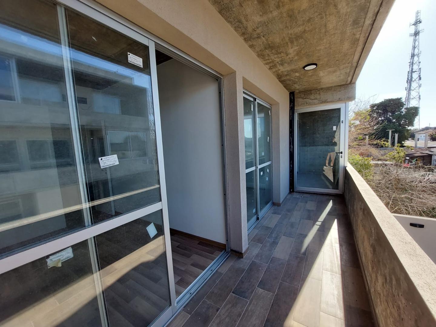 Departamento en Venta en Ezpeleta Este, USD 56.000