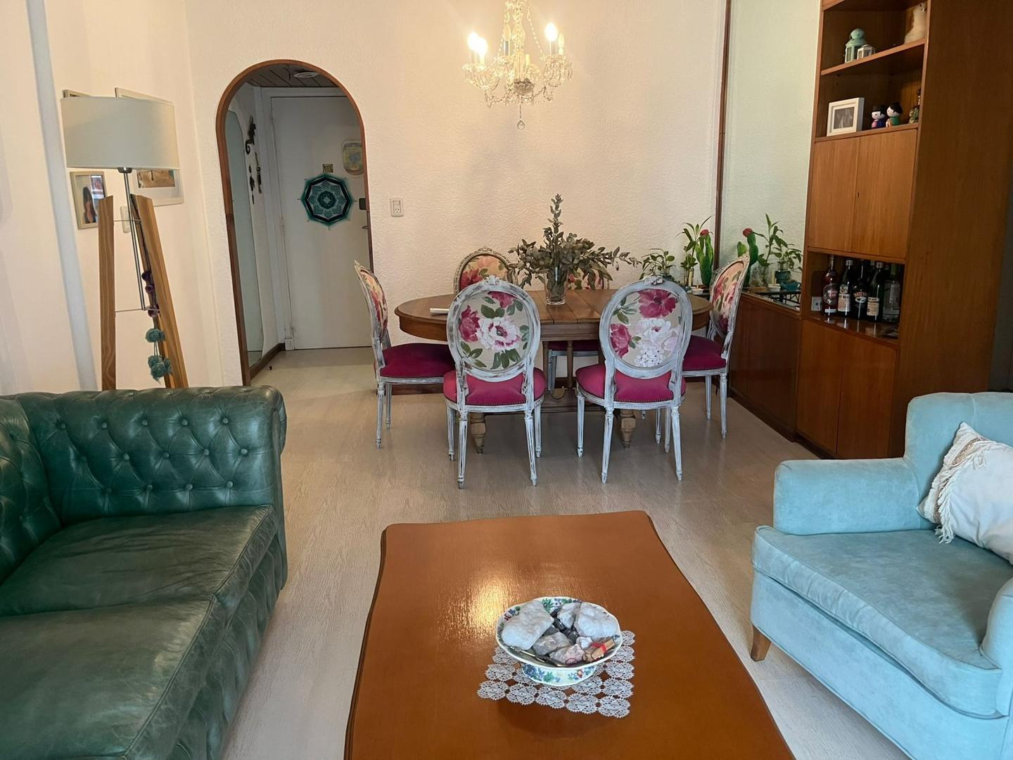 Deparamento  3 ambientes balcon edificio Frances !