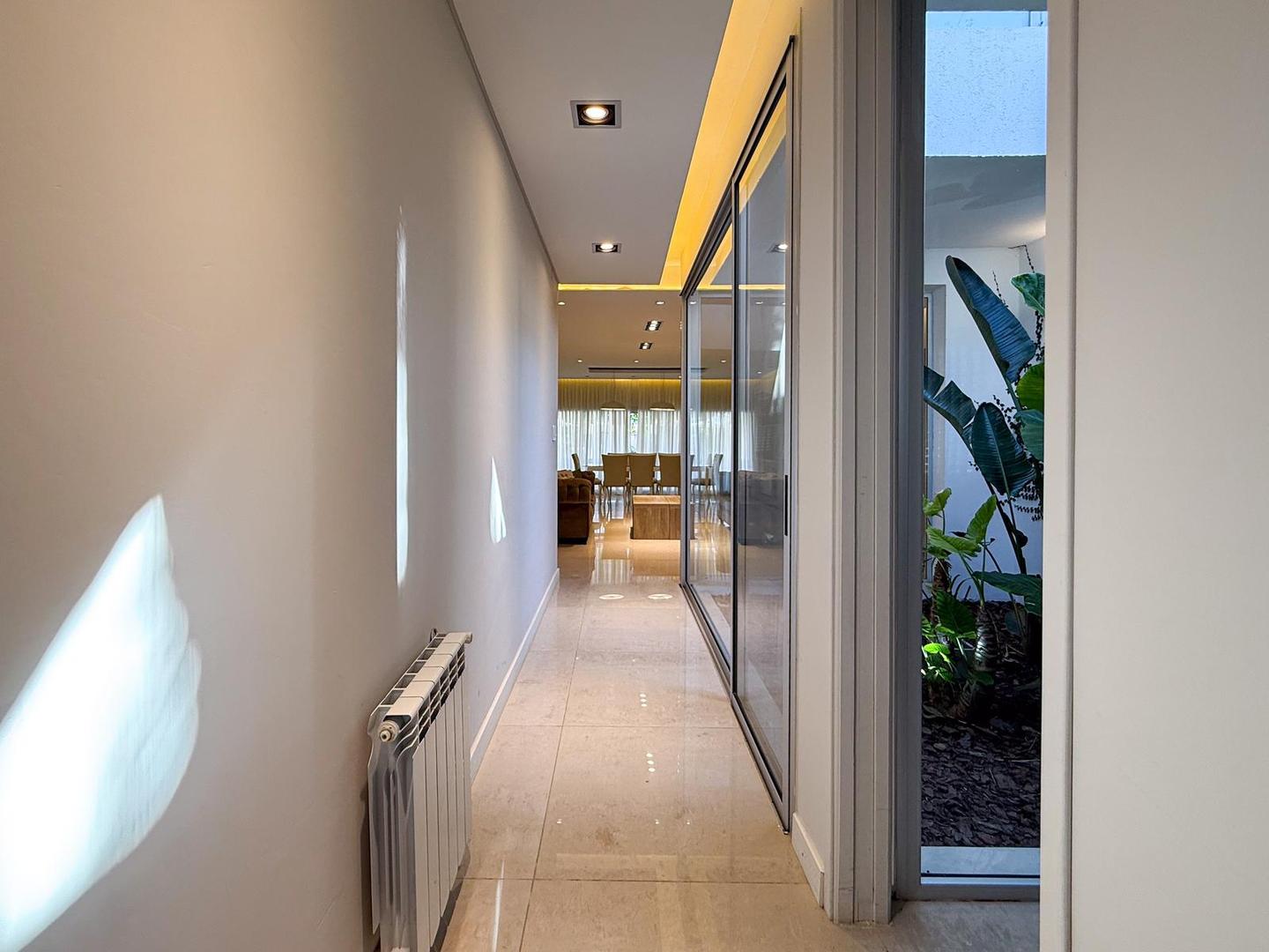 Casa en Venta en Cañada De Gomez, USD 295.000