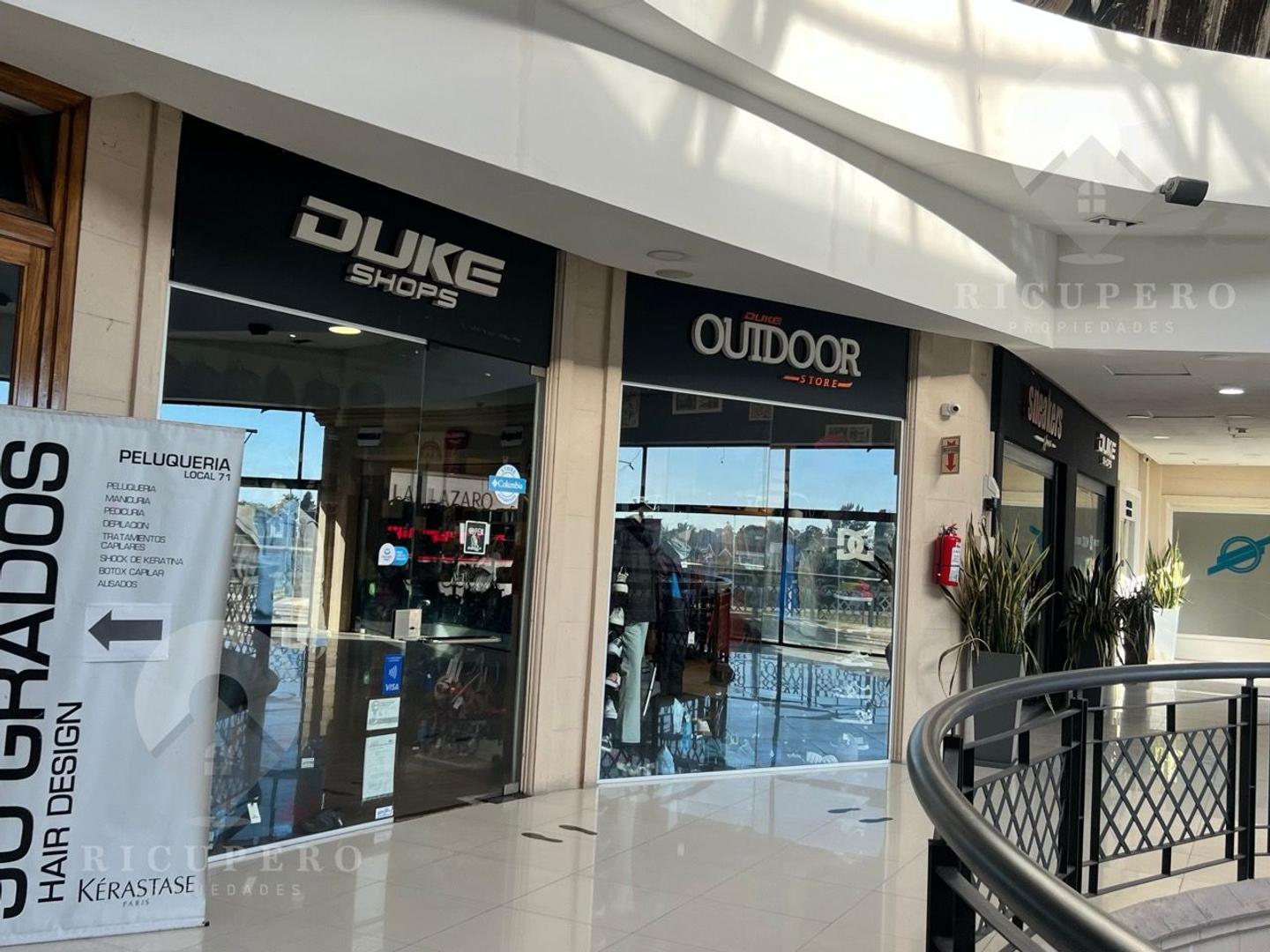 Local - Venta - Argentina, Berazategui - Au Dr. Ricardo Balbín 5300