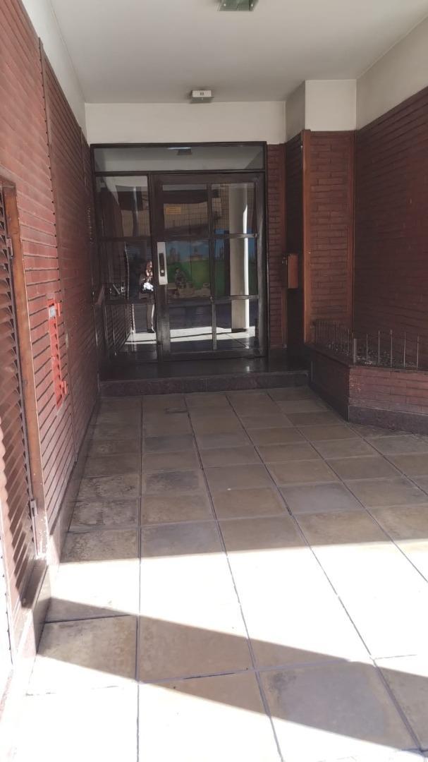 COCHERA, EXCELENTE UBICACIÓN, 12,34 TOTALES