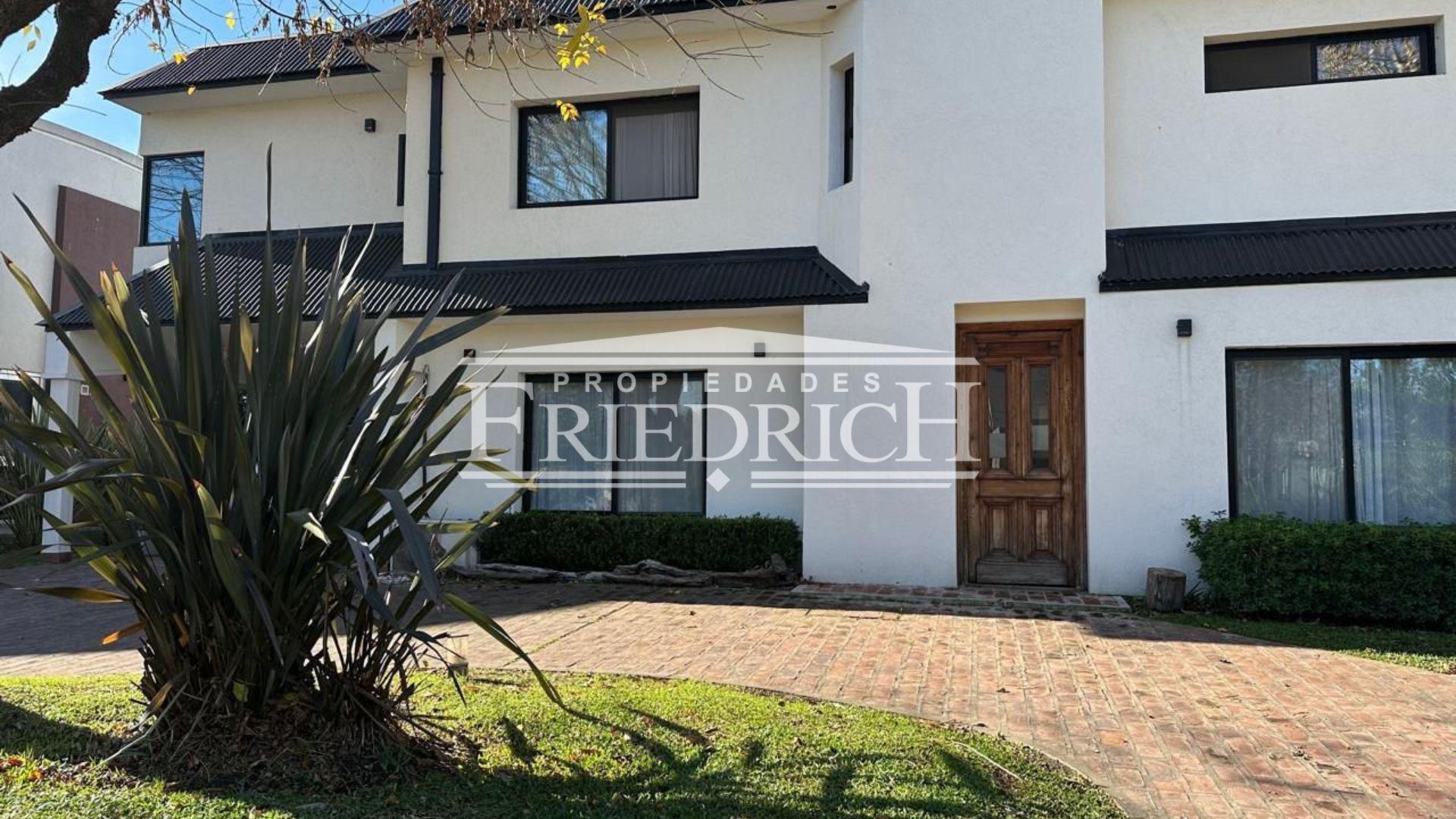 Casa en VENTA - Club de Campo San Patricio