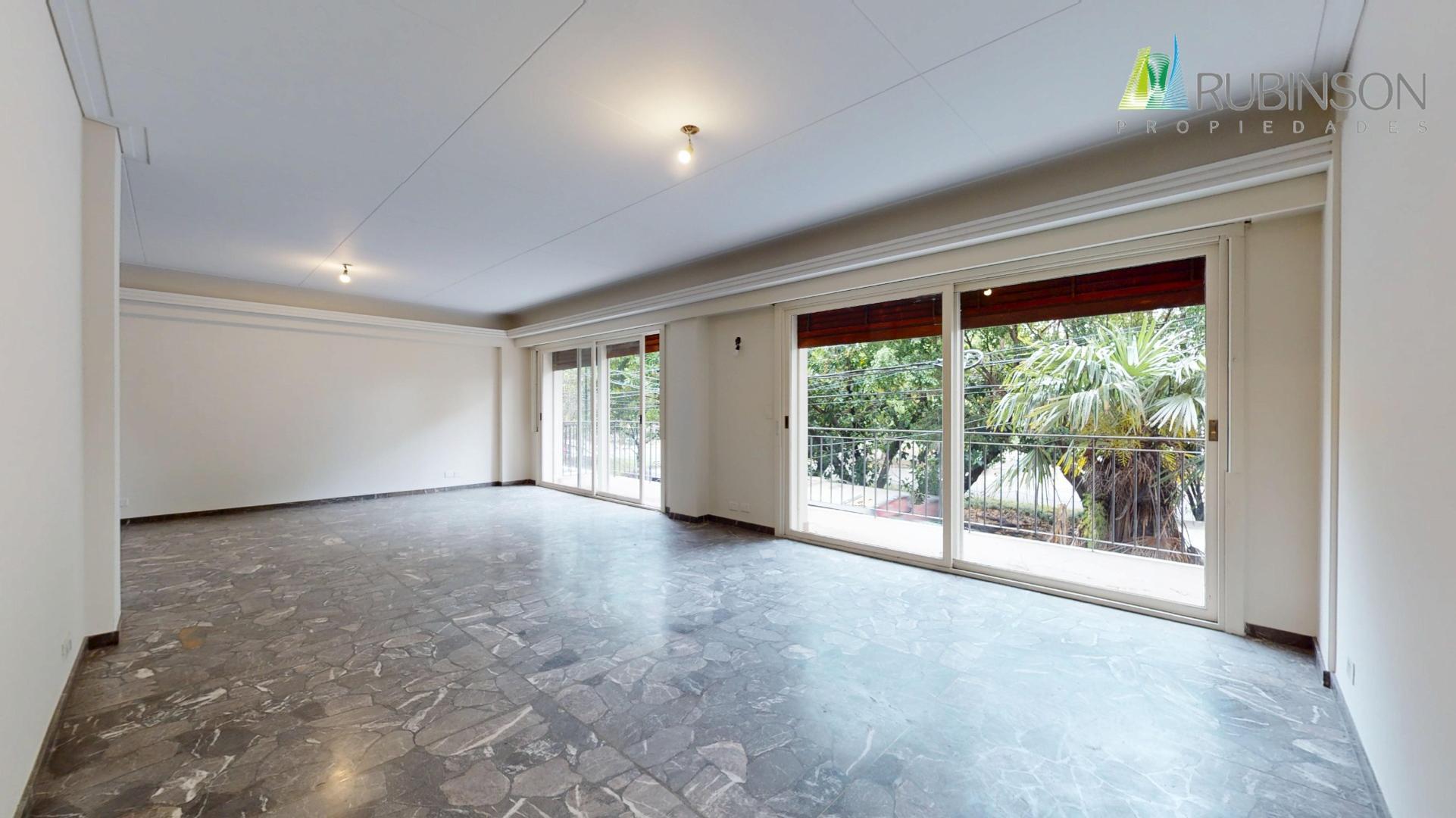 Venta departamento 5 ambientes patio balcón cochera Belgrano