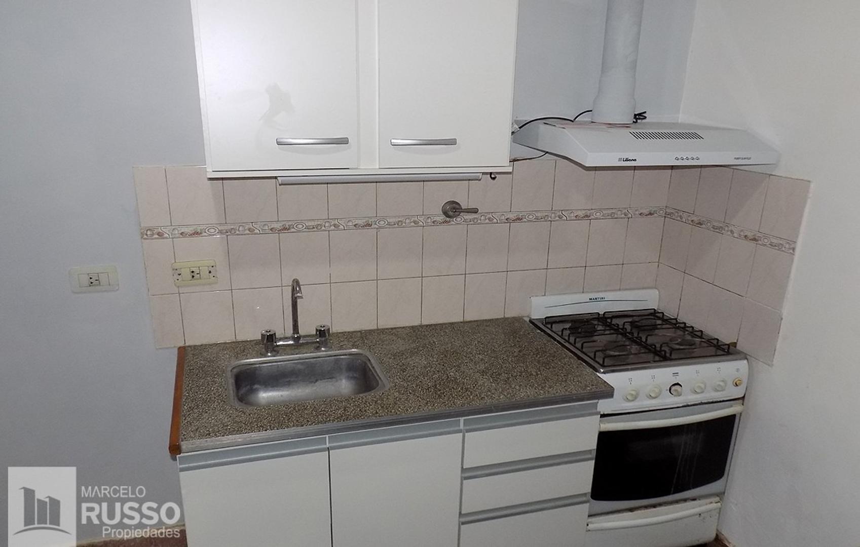 Departamento en Alquiler en Villa Santos Tesei, $ 480.000