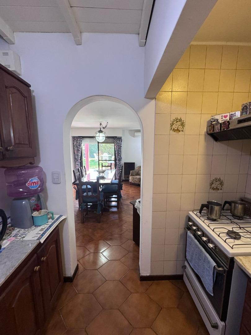 VENTA CASA 3 AMB COCHERA Y PILETA