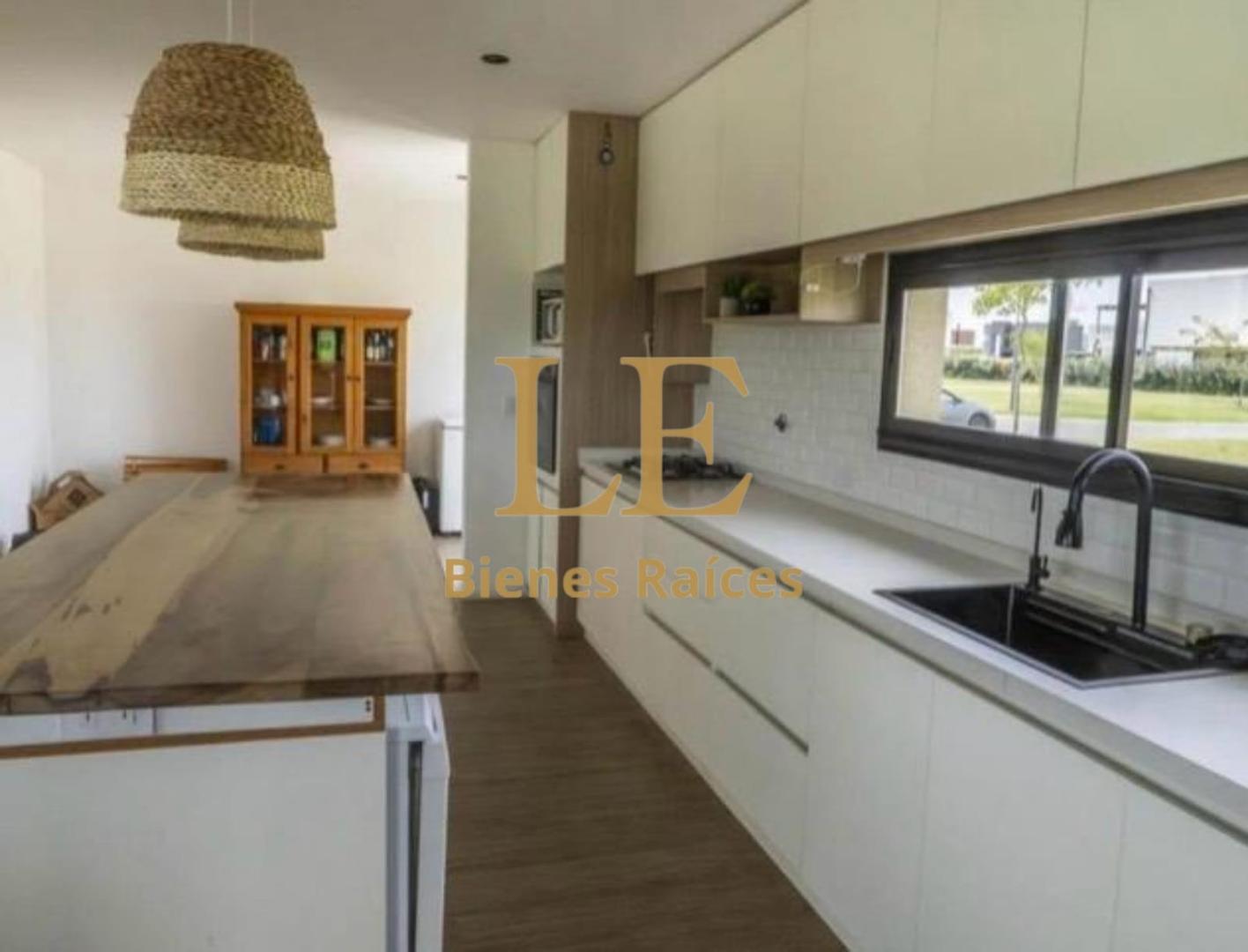 Casa en Venta 1 año