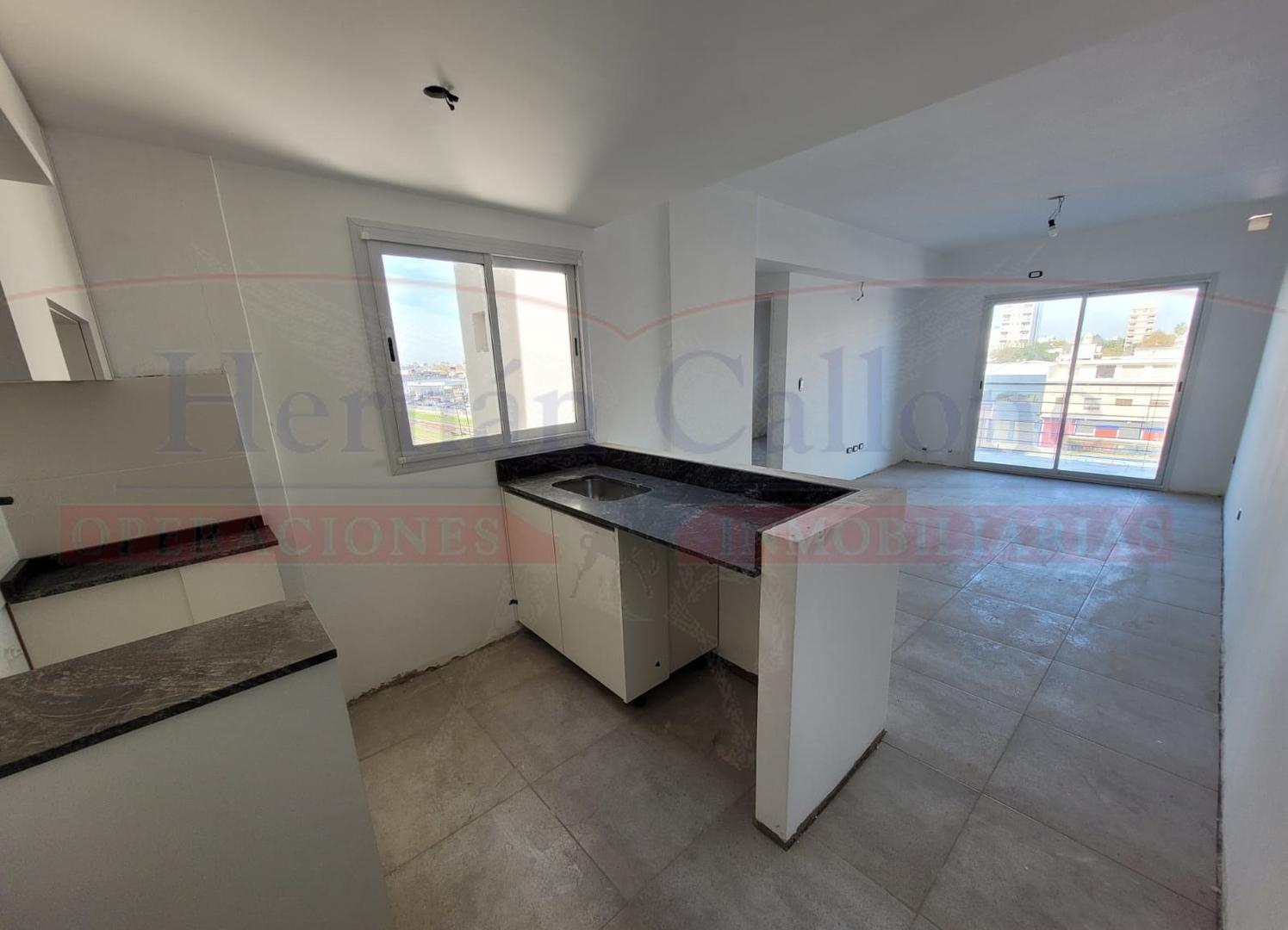 Av. Maipú 3807 , Piso 1-5