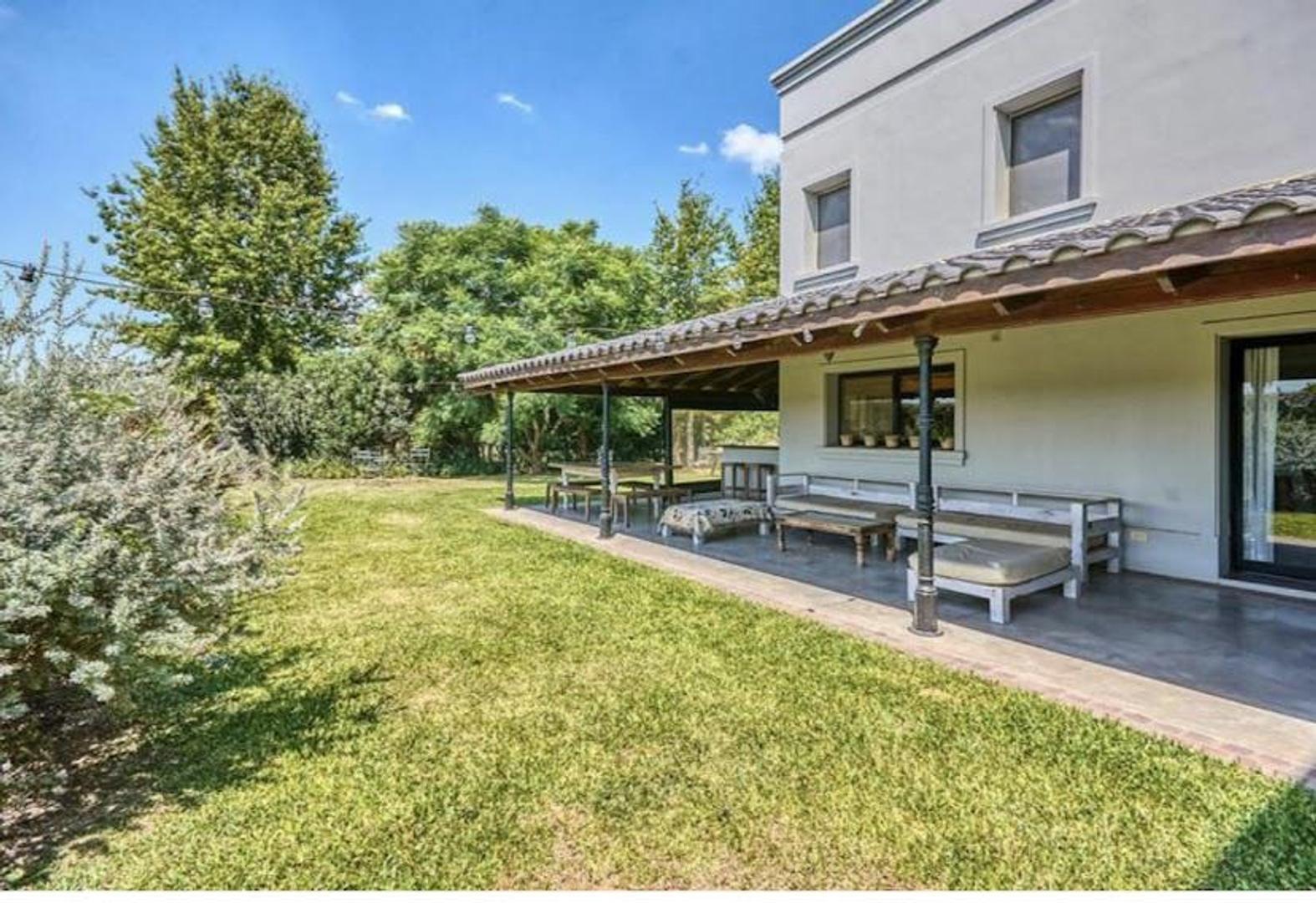 Casa en Venta de 4 dormitorios