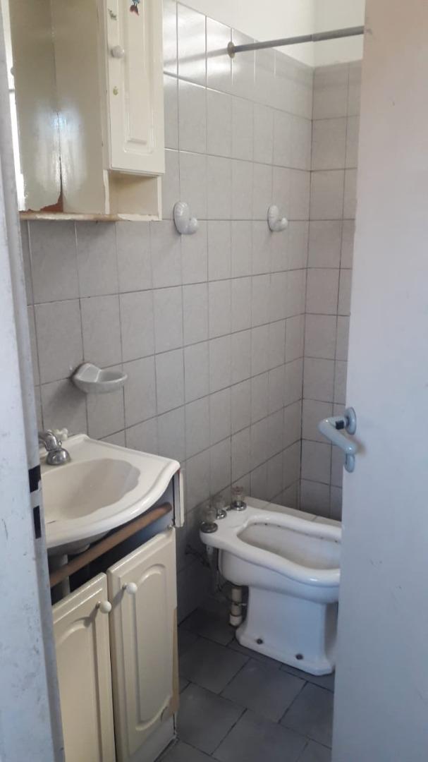 Depto Tipo Casa en Venta en Lomas De Zamora, USD 39.000