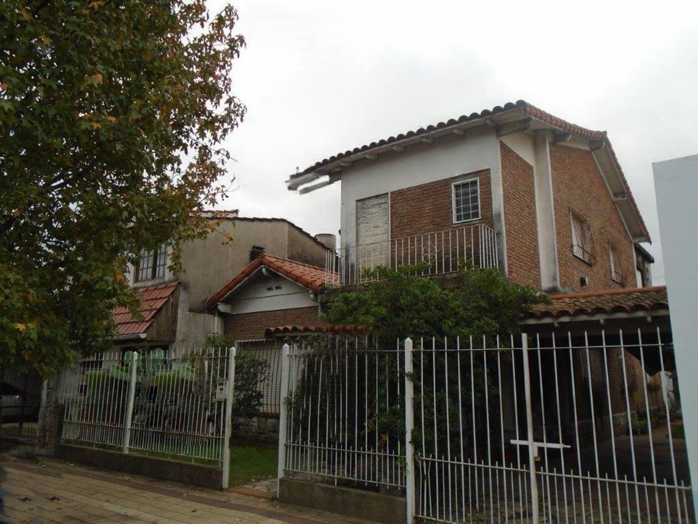 Dos Casas en planta baja y planta alta