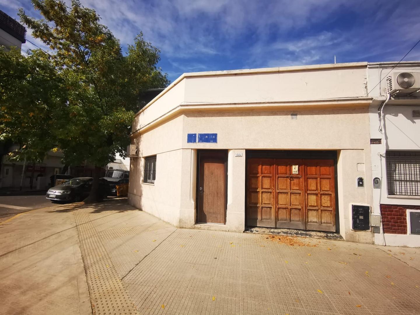 Casa 3 ambientes 160m2 totales con terraza y quincho