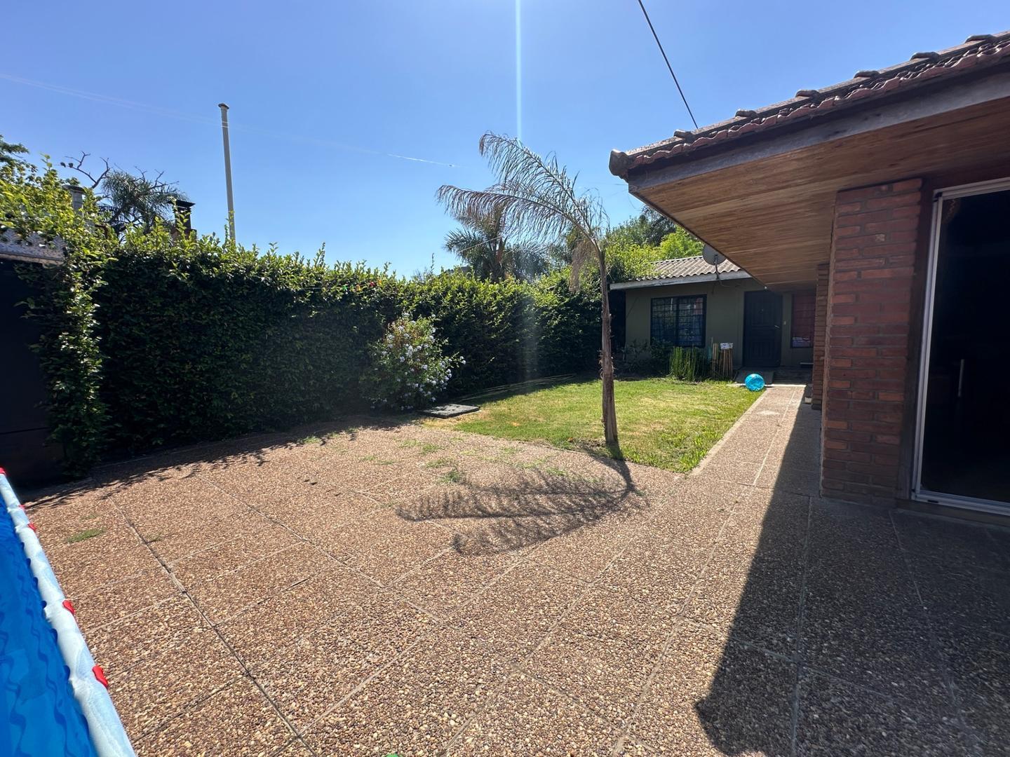 Casa en Venta con 3 cocheras