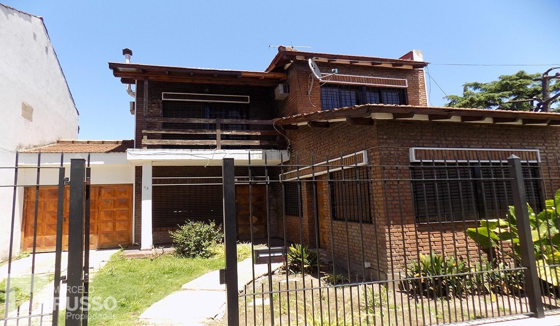 CHALET 4 AMBIENTES c/ OFICINA