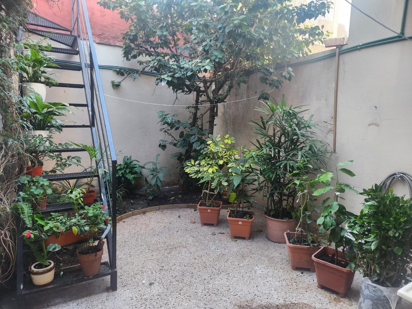 Depto Tipo Casa en Venta de 4 ambientes