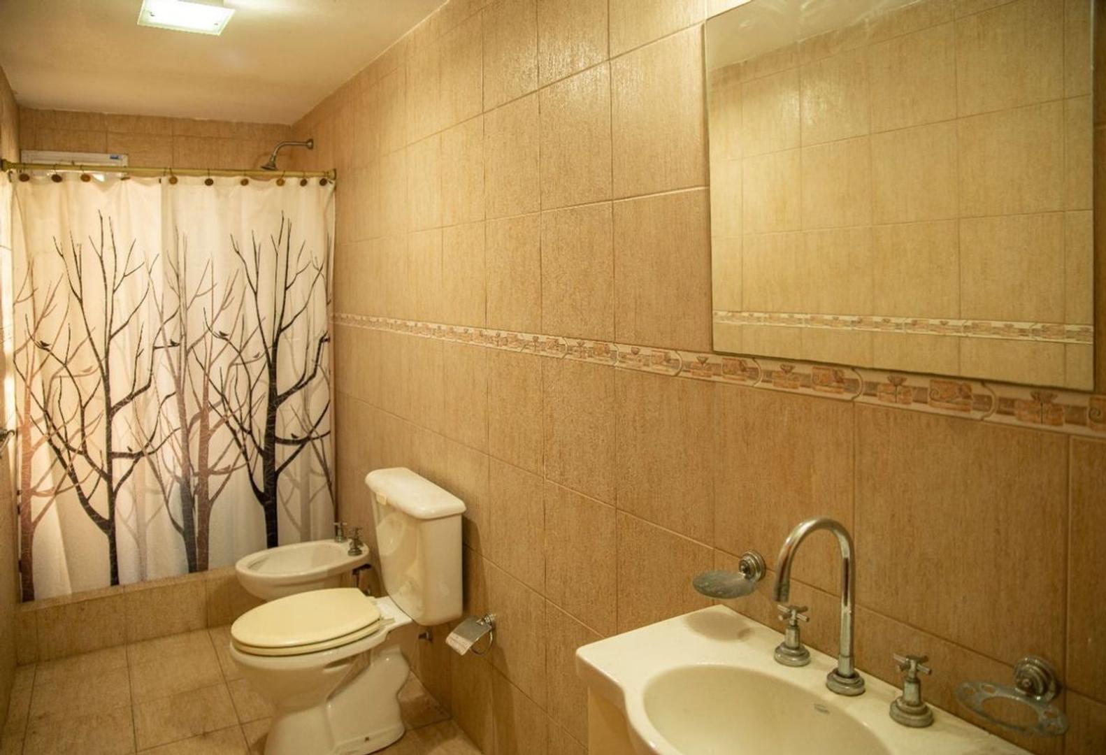 487 e/16 y 16 bis Casa 1 dormitorio venta Gonnet