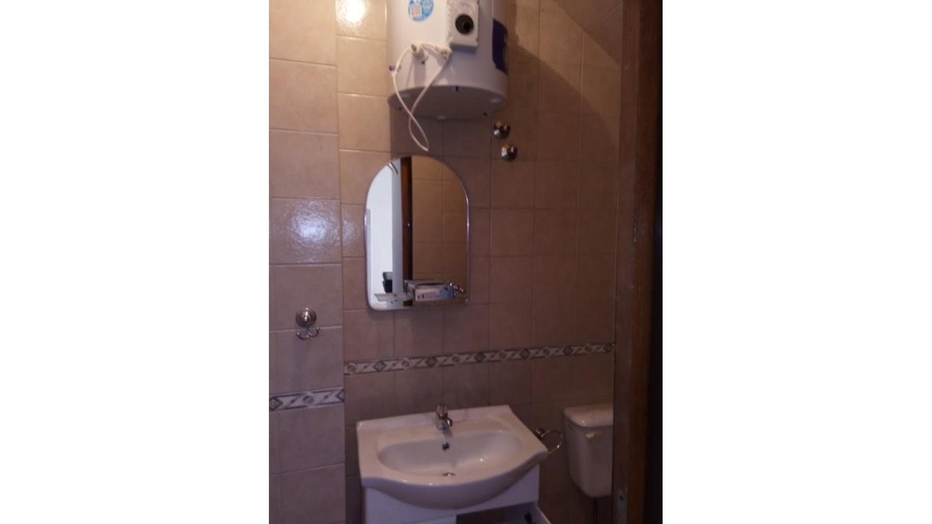 Depto Tipo Casa 2 ambientes con 1 baño