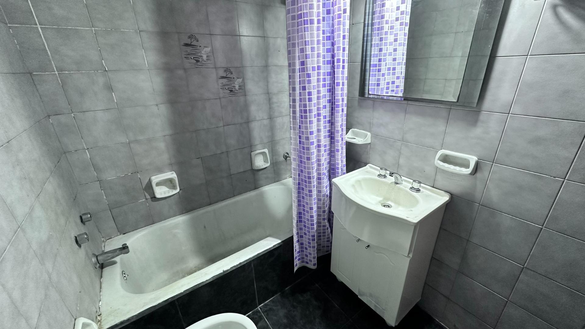 Depto Tipo Casa 4 ambientes con 1 baño