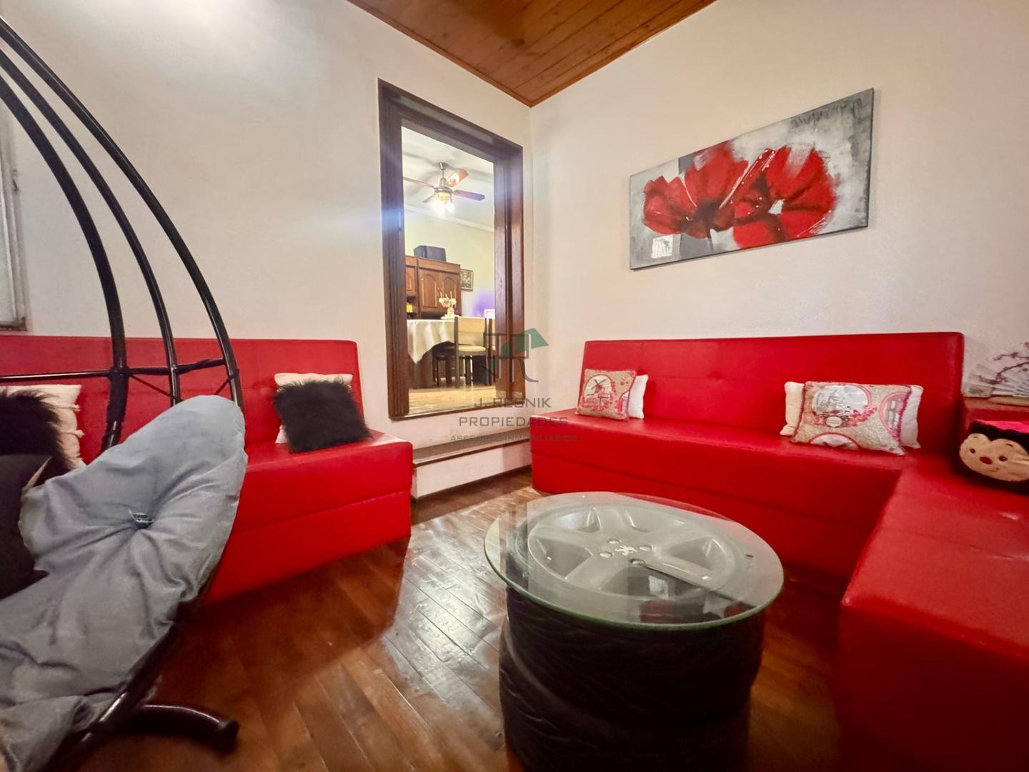 CASA 3 DORMITORIOS 2 COCHERAS 2 BAÑOS PARQUE