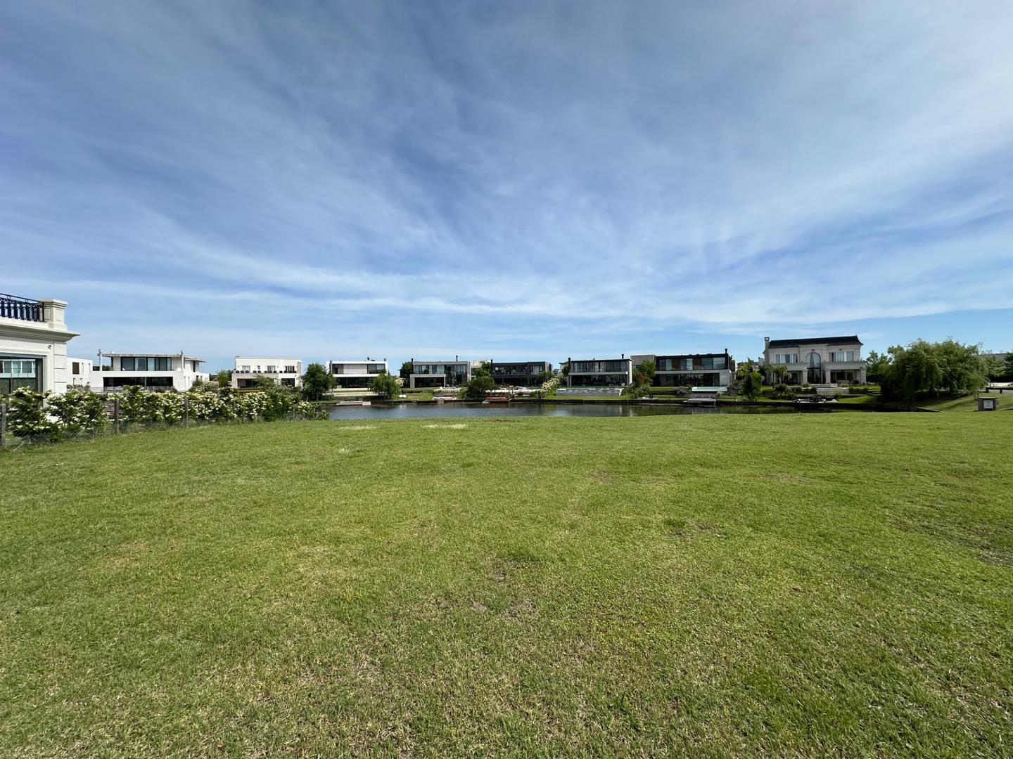 Avenida Del Golf 3400