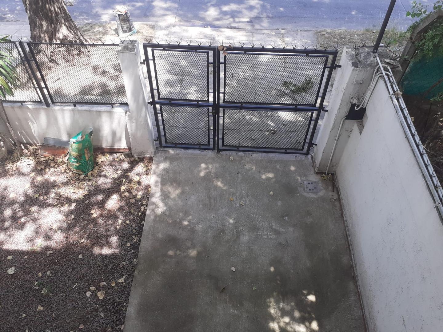 Departamento en Alquiler en Castelar Sur, $ 599.999