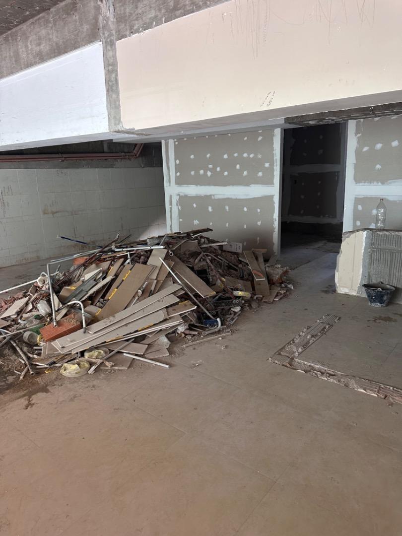 Local en Venta en Villa Luro, USD 650.000