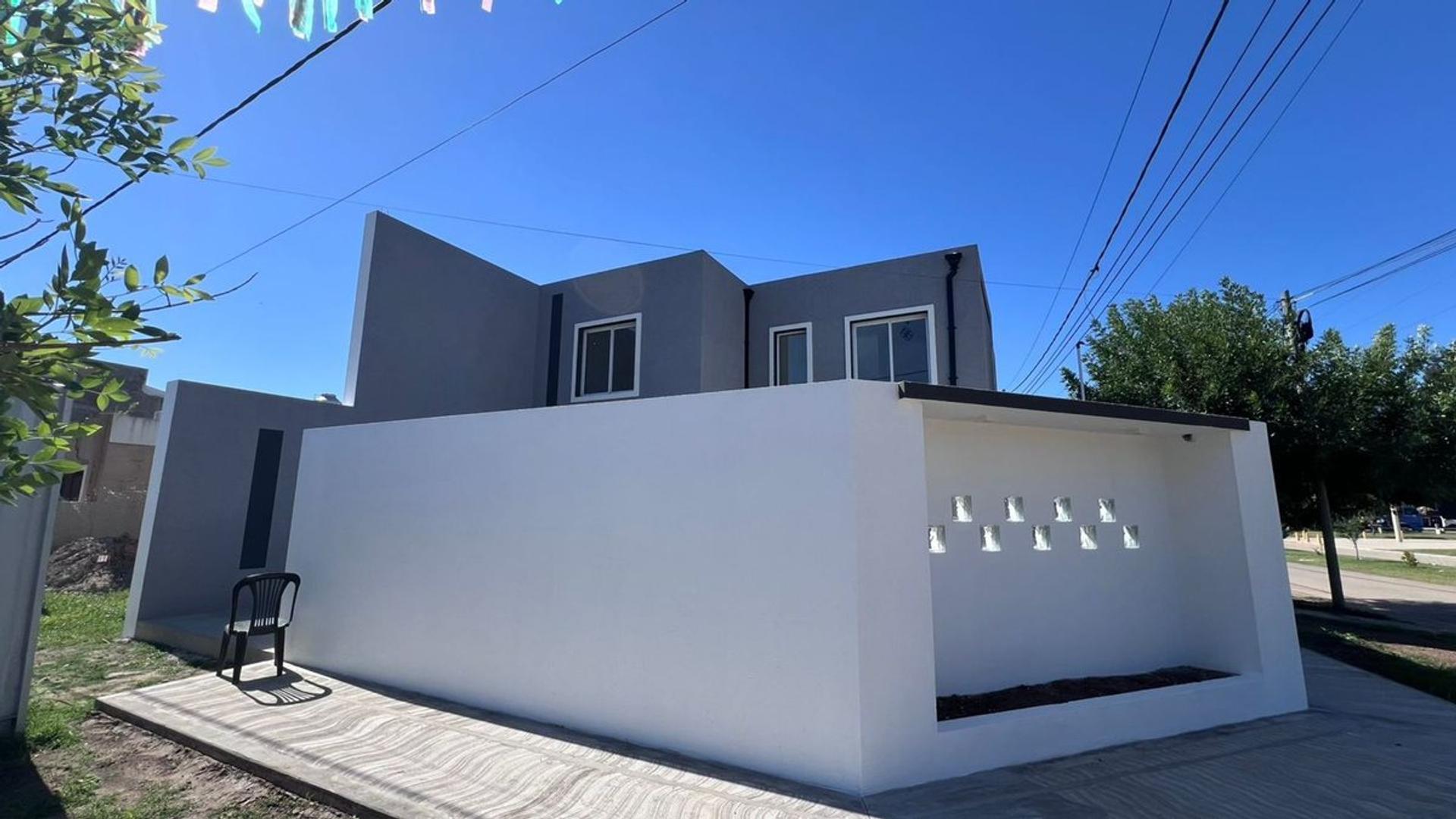 Casa en Venta en Capitan Bermudez, USD 95.000