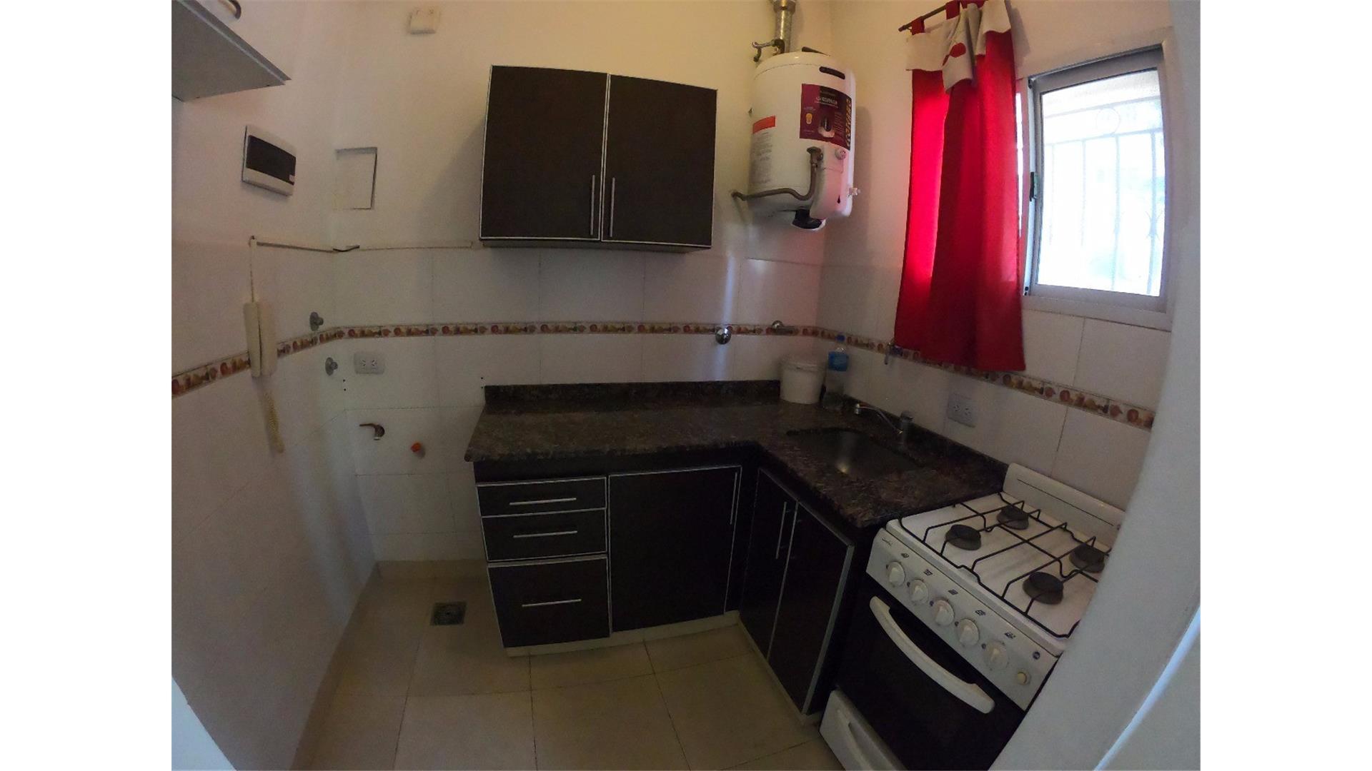 B Mitre 145 , Piso PB