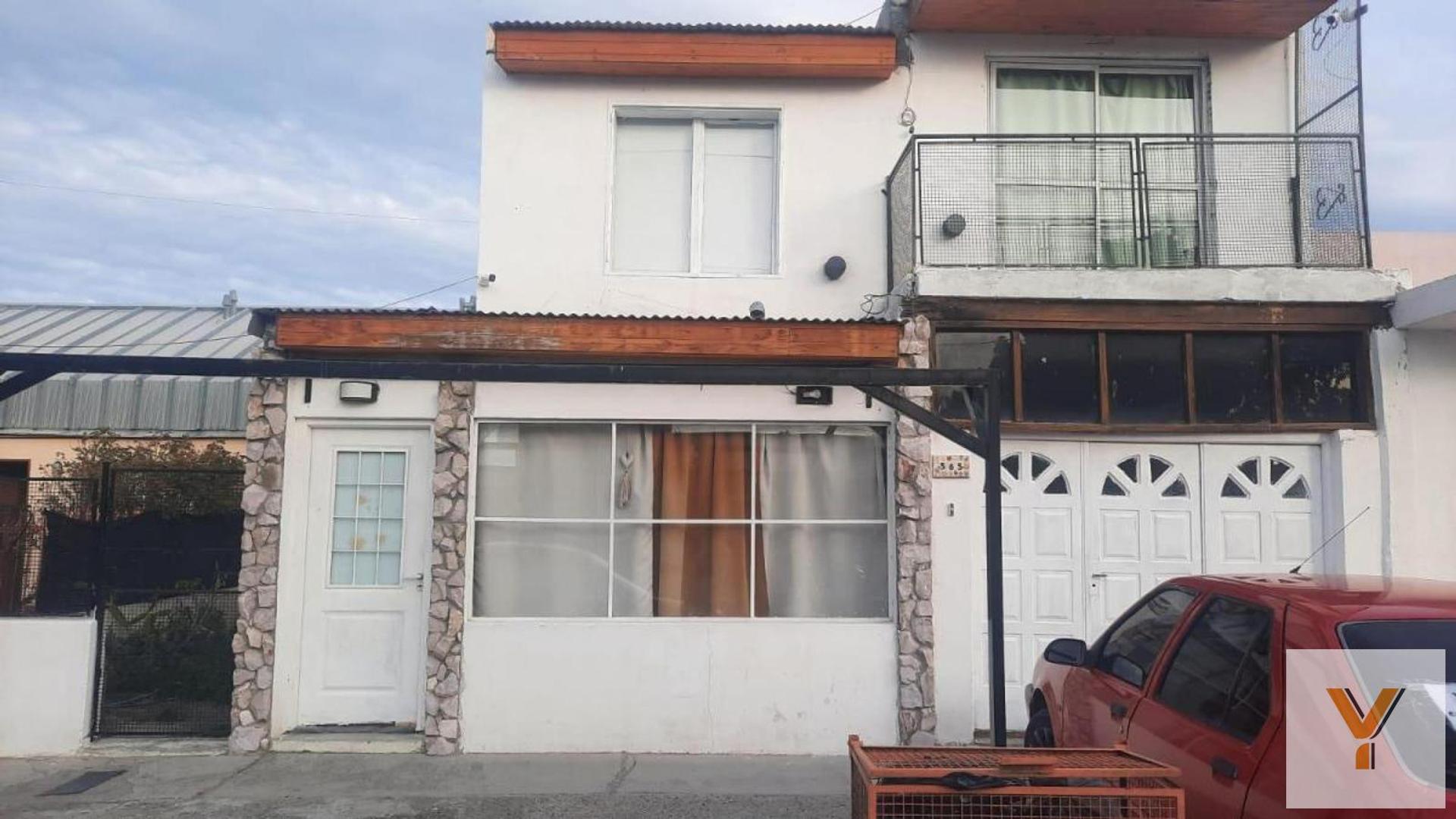 Casa en venta - 3 Dormitorios 1 Baño - Cochera - 200Mts2 - Rawson