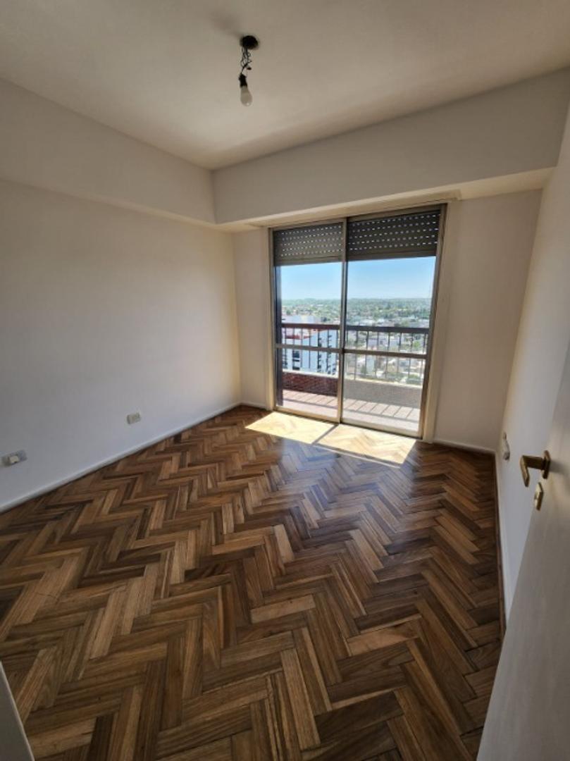 Avenida Mitre 5800 , Piso 15