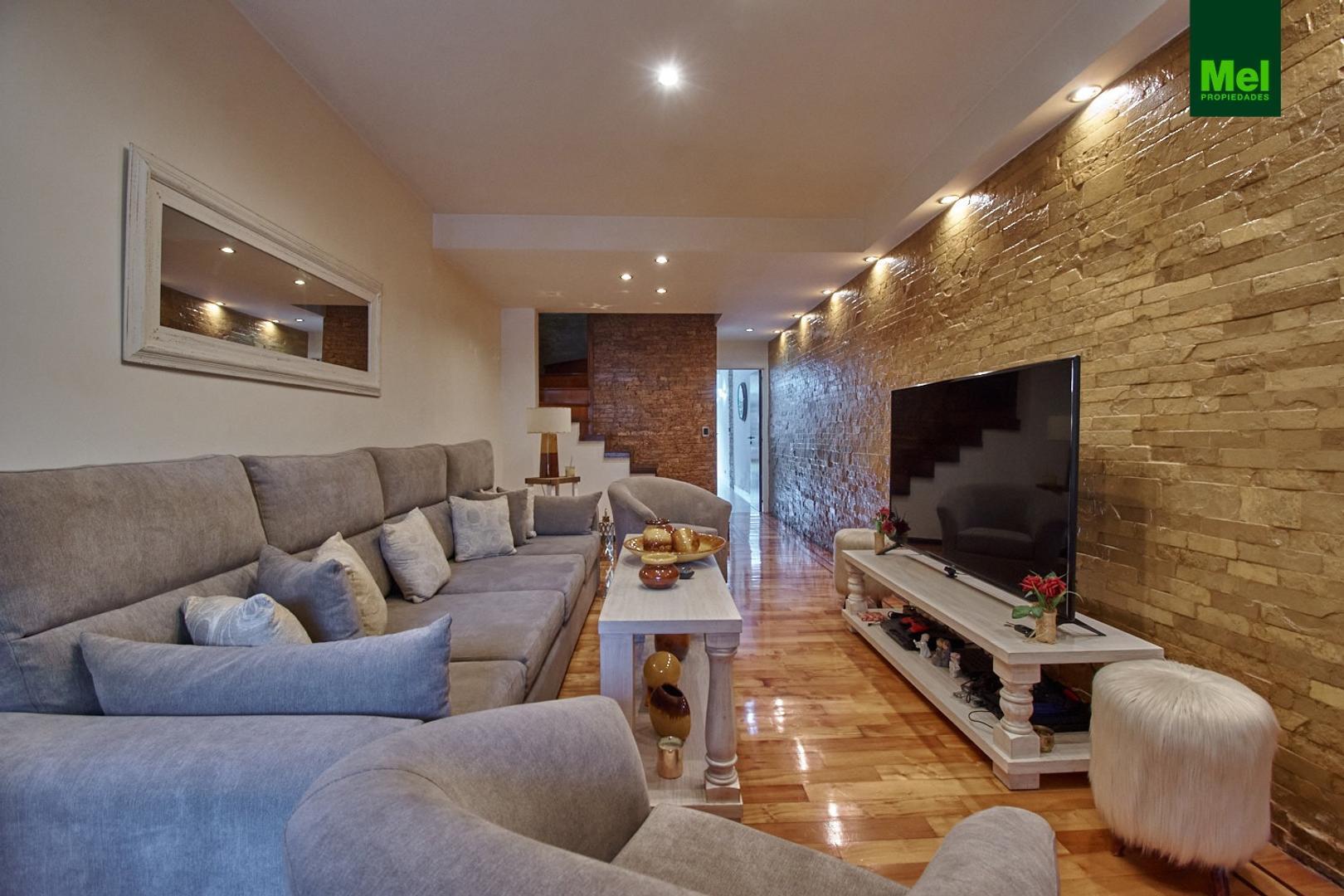 Casa 4 Ambientes|Cochera Doble,Jardín |Venta, Urquiza